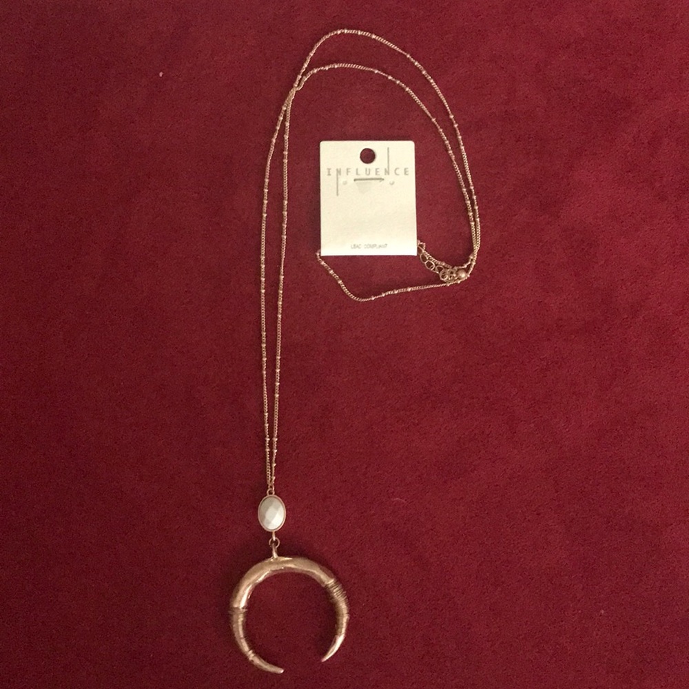 Influence necklace
